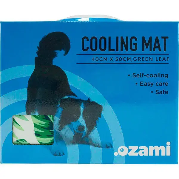 Ozami Cooling Mat Green Leaf 40 x 50 cm i emballage med grønt bladmønster