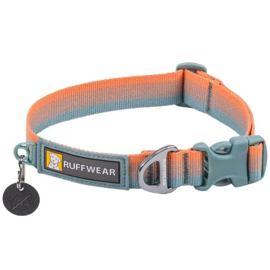 Ruffwear Front Range halsbånd i orange og grøn vævning med snaplås og V-ring